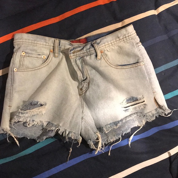 Denim shorts - Picture 1 of 2